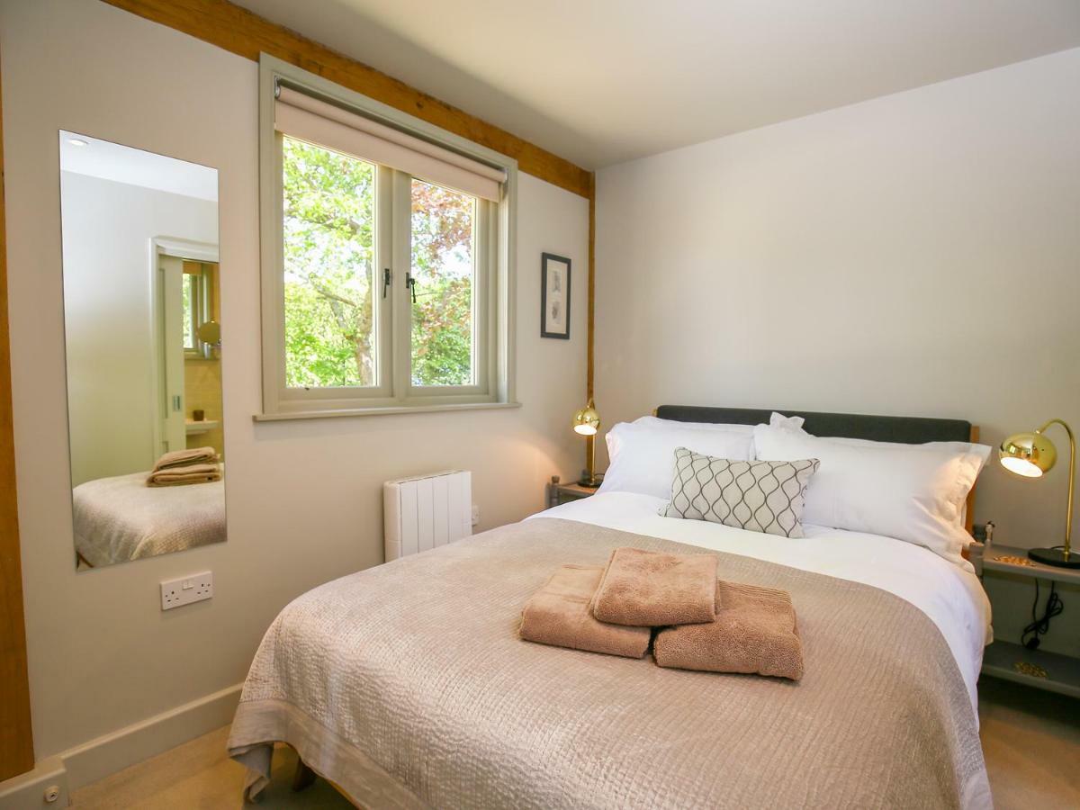 The Lodge At Mortons Malmesbury Εξωτερικό φωτογραφία