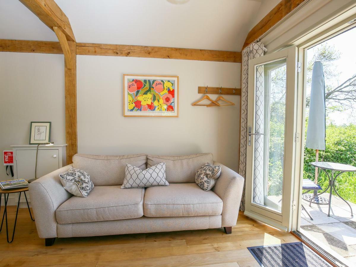 The Lodge At Mortons Malmesbury Εξωτερικό φωτογραφία